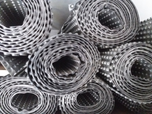 Мембрана дренажная ширина 1 м (метражом)