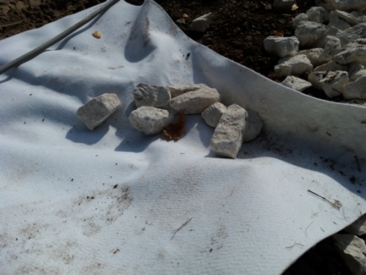 Геотекстиль Дорнит 200 гр/кв.м 3*100м (300кв.м) (первичное сырьё)